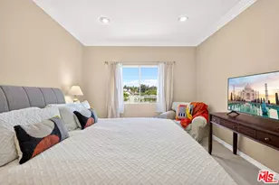 612 S Barrington Ave, Los Angeles, CA 90049 - Photo 29