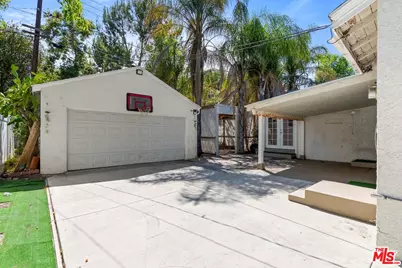 19408 Calvert St, Los Angeles, CA 91335 - Photo 5