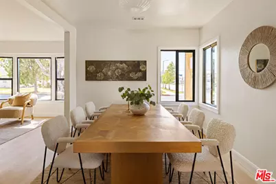 3604 S Muirfield Rd, Los Angeles, CA 90016 - Photo 9
