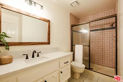 5744 Hempstead Dr, Agoura Hills, CA 91301 - Photo 37