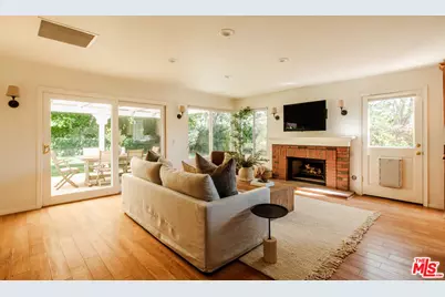 5744 Hempstead Dr, Agoura Hills, CA 91301 - Photo 25