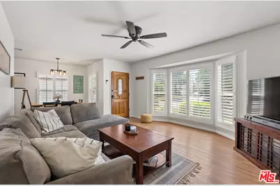 6538 De Celis Pl, Los Angeles, CA 91406 - Photo 3