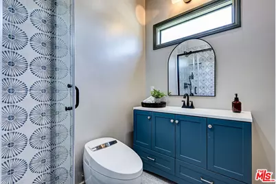 1801 S Sycamore Ave, Los Angeles, CA 90019 - Photo 23