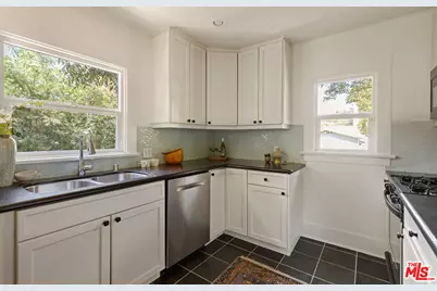 1149 Manzanita St, Los Angeles, CA 90029 - Photo 11