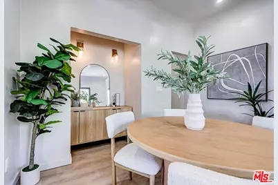 1801 S Sycamore Ave, Los Angeles, CA 90019 - Photo 15
