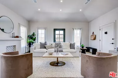 1801 S Sycamore Ave, Los Angeles, CA 90019 - Photo 1