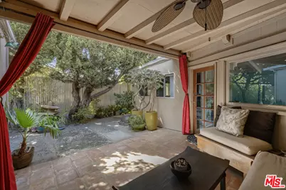 6033 Fulcher Ave, Los Angeles, CA 91606 - Photo 25