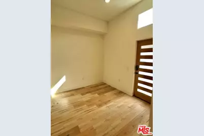 517 N Harvard Blvd, Los Angeles, CA 90004 - Photo 33