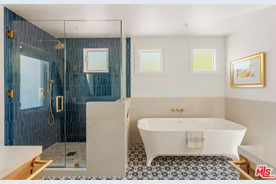 8935 Hollywood Hills Rd, Los Angeles, CA 90046 - Photo 15