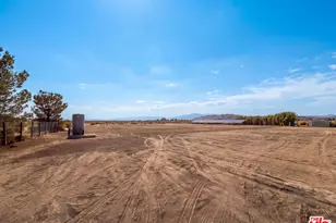 1401 60th St, Rosamond, CA 93560 - Photo 37