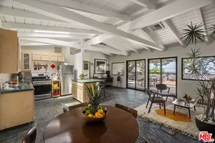 7272 Caverna Dr, Los Angeles, CA 90068 - Photo 7
