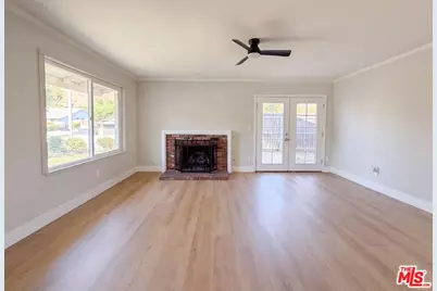 14602 Rosecourt Dr, Santa Clarita, CA 91387 - Photo 7