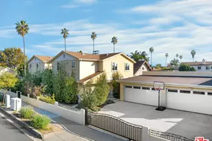 546 W Kelso St, Inglewood, CA 90301 - Photo 1