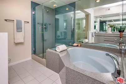 2960 Neilson Way #304, Santa Monica, CA 90405 - Photo 9