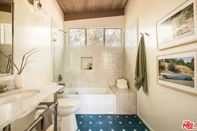 5730 Cazaux Dr, Los Angeles, CA 90068 - Photo 23