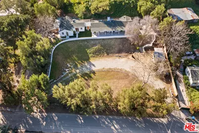 10327 Wheatland Ave, Sunland, CA 91040 - Photo 19