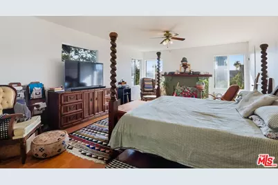 2651 Van Buren Pl, Los Angeles, CA 90007 - Photo 17