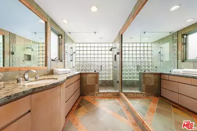 1058 Vista Grande Dr, Pacific Palisades, CA 90272 - Photo 37