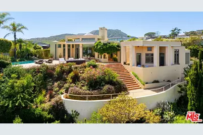 1058 Vista Grande Dr, Pacific Palisades, CA 90272 - Photo 5
