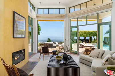1058 Vista Grande Dr, Pacific Palisades, CA 90272 - Photo 19