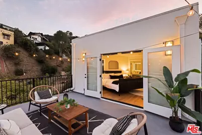 6837 Cahuenga Park Trl, Los Angeles, CA 90068 - Photo 21