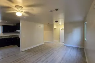 831 E 109th St, Los Angeles, CA 90059 - Photo 33