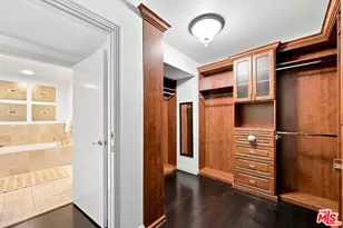 10800 Wilshire Blvd, Los Angeles, CA 90024 - Photo 35