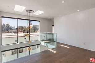 458 S Sycamore Ave, Los Angeles, CA 90036 - Photo 13