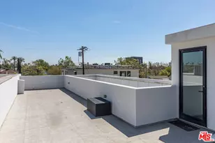 458 S Sycamore Ave, Los Angeles, CA 90036 - Photo 25