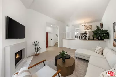 17173 Palisades Cir, Pacific Palisades, CA 90272 - Photo 15