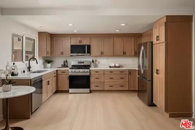 17173 Palisades Cir, Pacific Palisades, CA 90272 - Photo 3
