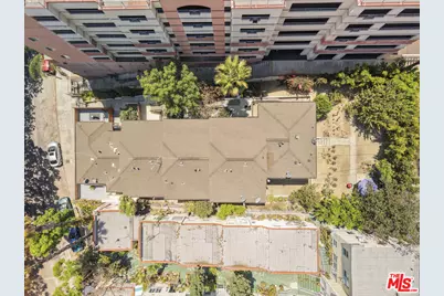 415 Loma Dr, Los Angeles, CA 90017 - Photo 11