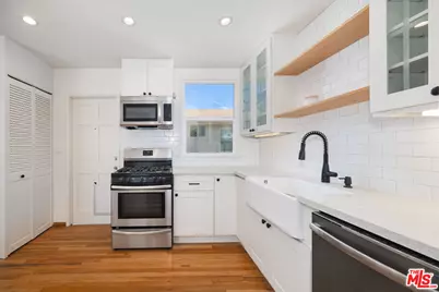 6029 W 86th Pl, Los Angeles, CA 90045 - Photo 23