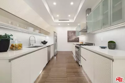 225 S Hamilton Dr #102, Beverly Hills, CA 90211 - Photo 9