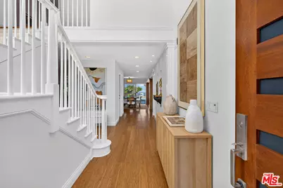 2663 Cordelia Rd, Los Angeles, CA 90049 - Photo 9