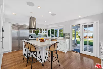 2663 Cordelia Rd, Los Angeles, CA 90049 - Photo 13
