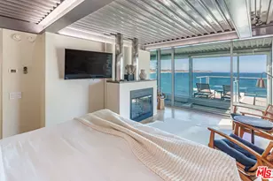 6525 Point Lechuza Dr, Malibu, CA 90265 - Photo 13