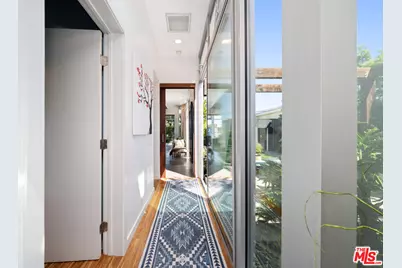 2817 Virginia Ave, Santa Monica, CA 90404 - Photo 21