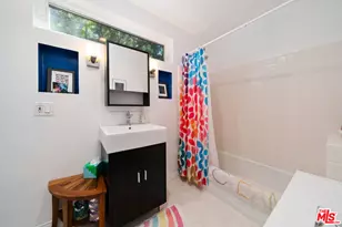 2817 Virginia Ave, Santa Monica, CA 90404 - Photo 17