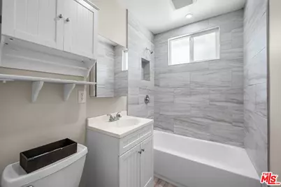 8914 Canby Ave, Los Angeles, CA 91325 - Photo 21