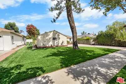 8914 Canby Ave, Los Angeles, CA 91325 - Photo 3