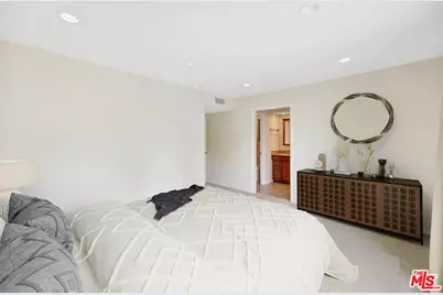10239 White Oak Ave #1, Los Angeles, CA 91325 - Photo 11