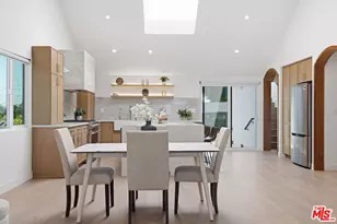 3926 S Ridgeley Dr, Los Angeles, CA 90008 - Photo 11