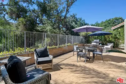 4724 Rhapsody Dr, Oak Park, CA 91377 - Photo 23
