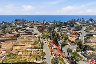545 N Las Casas Ave, Los Angeles, CA 90272 - Photo 1