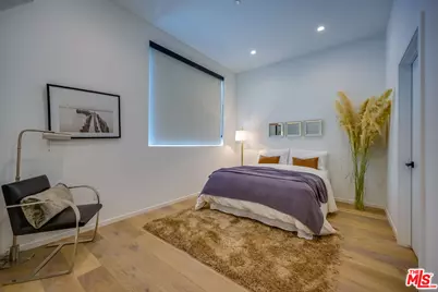 6501 W Flamingo Dr, Los Angeles, CA 90038 - Photo 19
