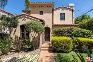 360 S Crescent Dr, Beverly Hills, CA 90212 - Photo 1