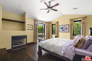 360 S Crescent Dr, Beverly Hills, CA 90212 - Photo 19