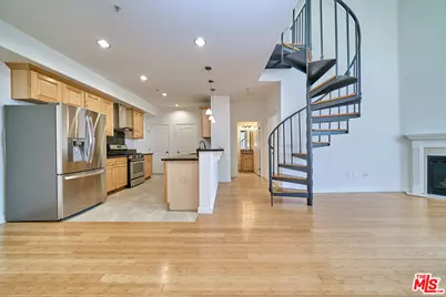 1042 S Kingsley Dr #Ph4, Los Angeles, CA 90006 - Photo 7