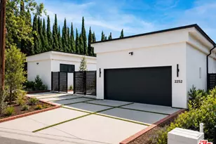 2252 Gloaming Way, Los Angeles, CA 90210 - Photo 1